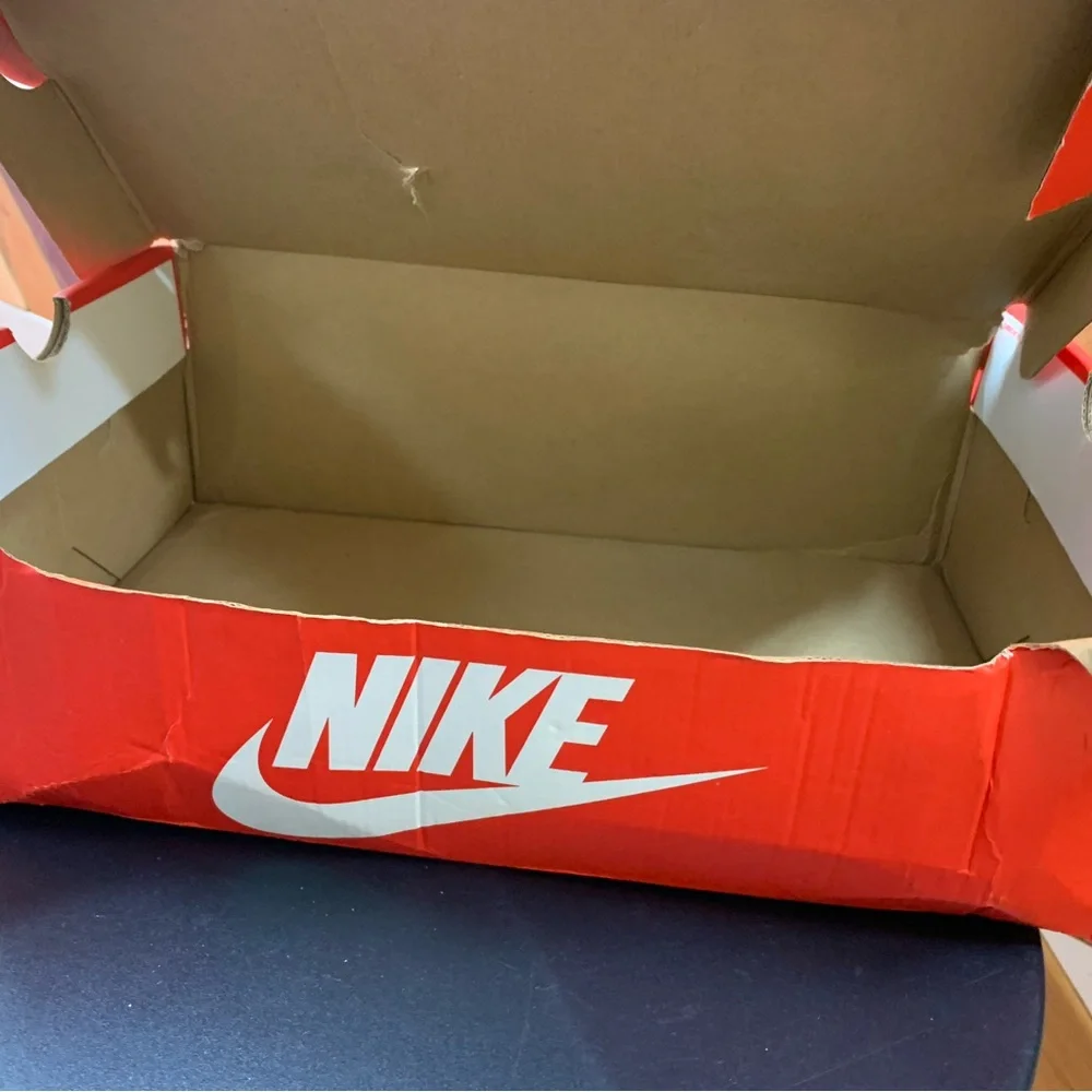 Nike reposhing this